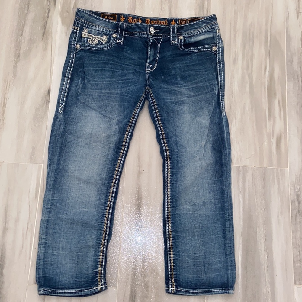 Rock Revival Arisa Crop, Style: EP9229C202, 31x23, EUC, $188 MSRP - Picture 8 of 13
